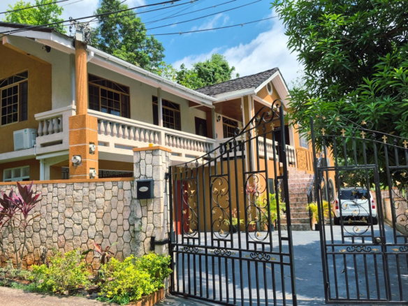 First image of 2 Leslie Way in Kingston 19, St. Andrew, Jamaica - property is For Rent