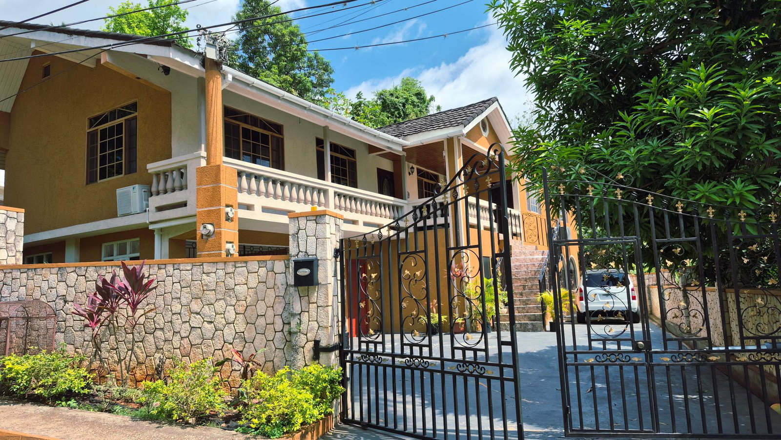 Spacious-3-Bedroom-Furnished-House-for-Rent-on-Leslie-Way-St.-Andrew-Jamaica First image of 2 Leslie Way in Kingston 19, St. Andrew, Jamaica - property is For Rent