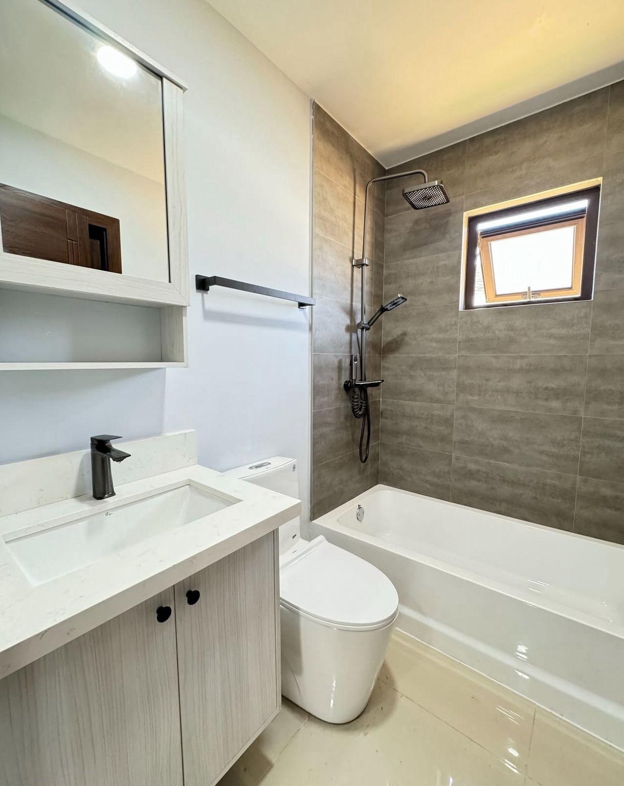 Sixth image of 191 Oak Estate in Greater Portmore, St. Catherine, Jamaica - property is For Rent