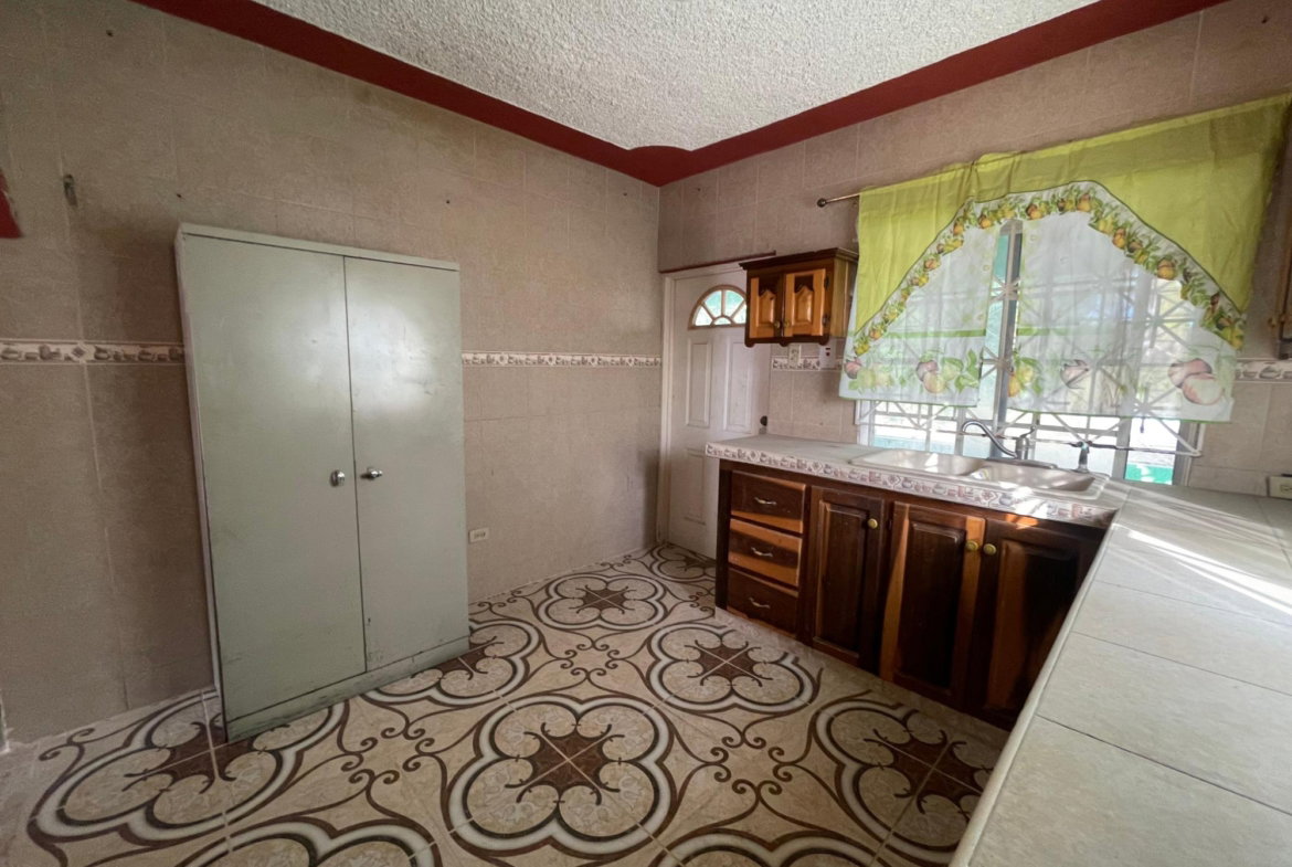 Eleventh image of 185 Westminister Avenue in Horizon Park, St. Catherine, Jamaica - property is For Rent