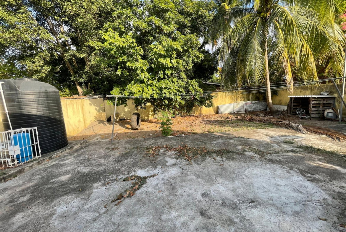 Twenty-Second image of 185 Westminister Avenue in Horizon Park, St. Catherine, Jamaica - property is For Rent