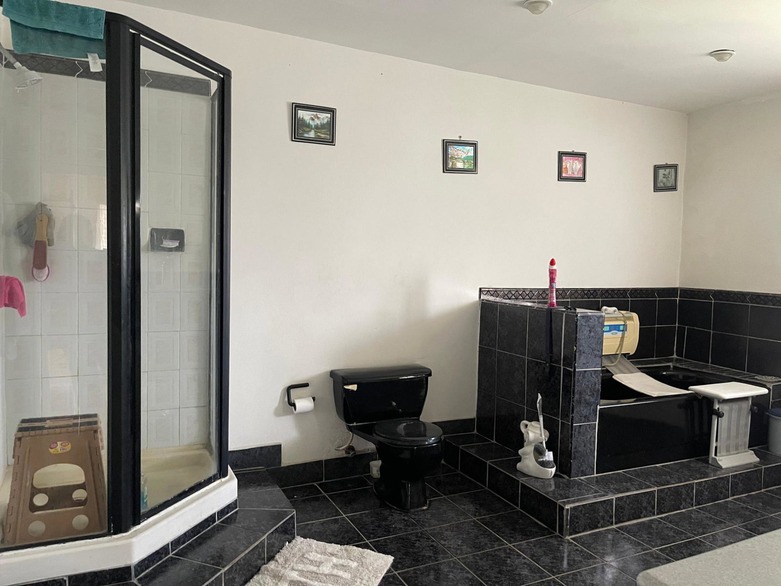 Eleventh image of 14 Glenmuir Road, Maypen in May Pen, Clarendon, Jamaica - property is For Sale