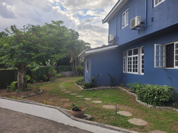Second image of 5a Dillsbury Close in Kingston 6, St. Andrew, Jamaica - property is For Rent