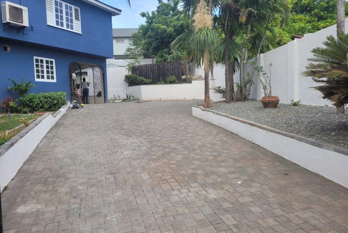 Eleventh image of 5a Dillsbury Close in Kingston 6, St. Andrew, Jamaica - property is For Rent
