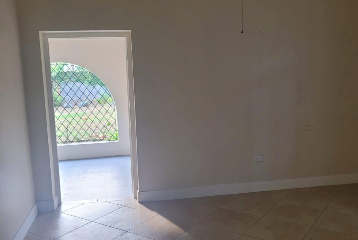 Eighteenth image of 5a Dillsbury Close in Kingston 6, St. Andrew, Jamaica - property is For Rent