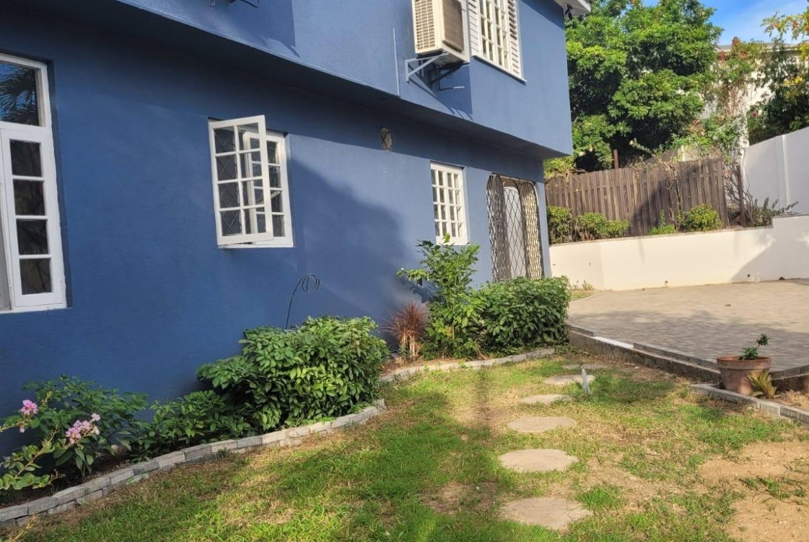 Third image of 5a Dillsbury Close in Kingston 6, St. Andrew, Jamaica - property is For Rent