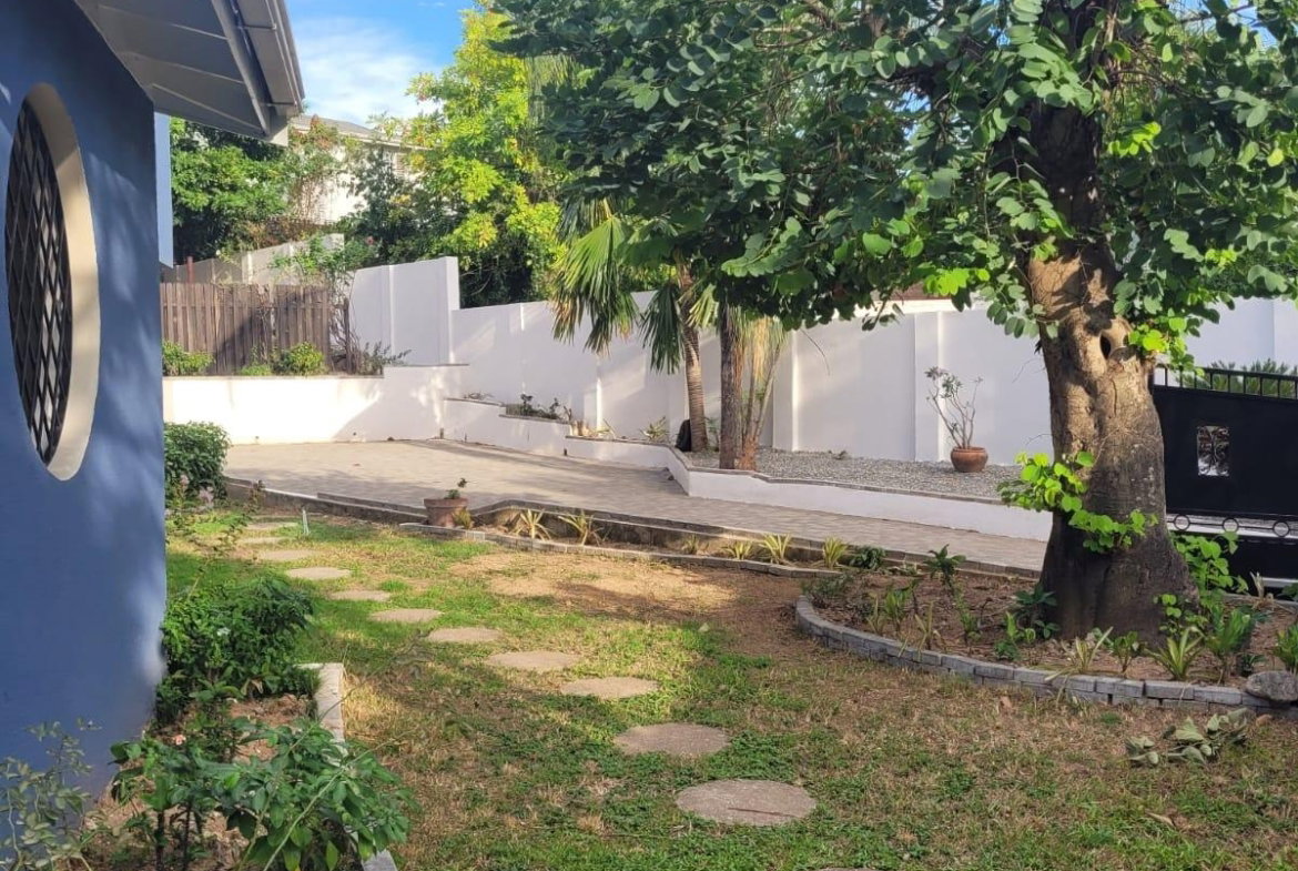 Fourth image of 5a Dillsbury Close in Kingston 6, St. Andrew, Jamaica - property is For Rent