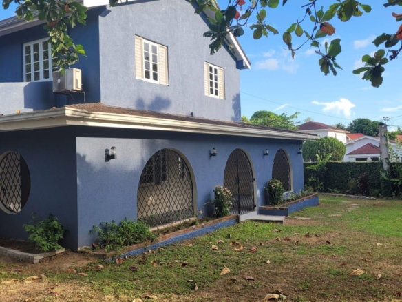 First image of 5a Dillsbury Close in Kingston 6, St. Andrew, Jamaica - property is For Rent
