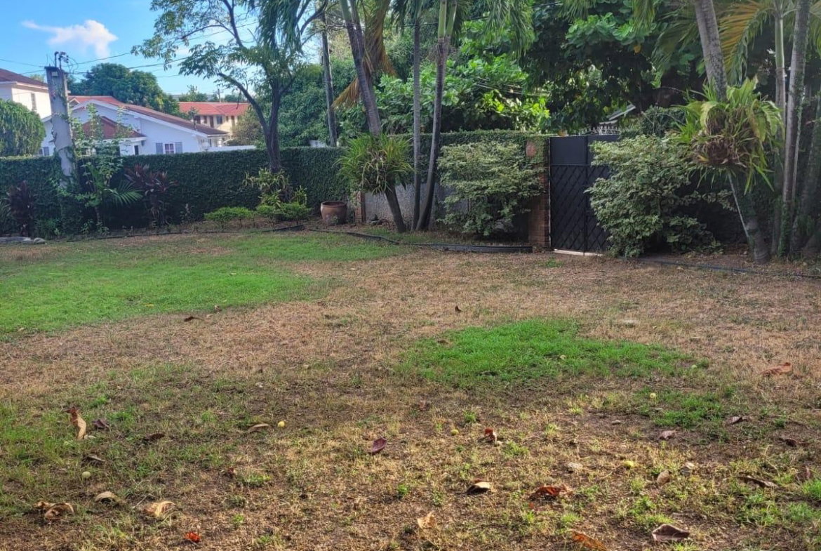 Seventh image of 5a Dillsbury Close in Kingston 6, St. Andrew, Jamaica - property is For Rent