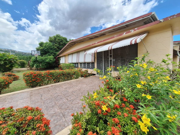 Fourteenth image of 17 Sunnyfield Drive, Havenda in Kingston 19, St. Andrew, Jamaica - property is For Sale