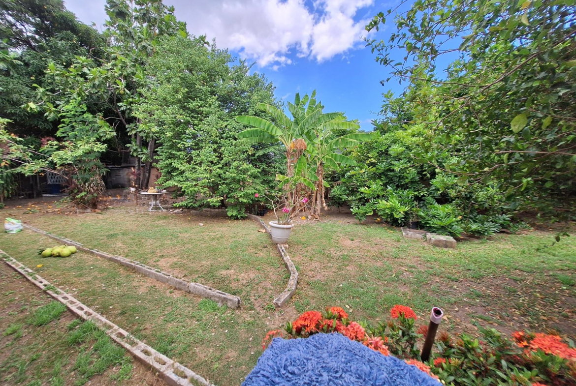 Sixteenth image of 17 Sunnyfield Drive, Havenda in Kingston 19, St. Andrew, Jamaica - property is For Sale