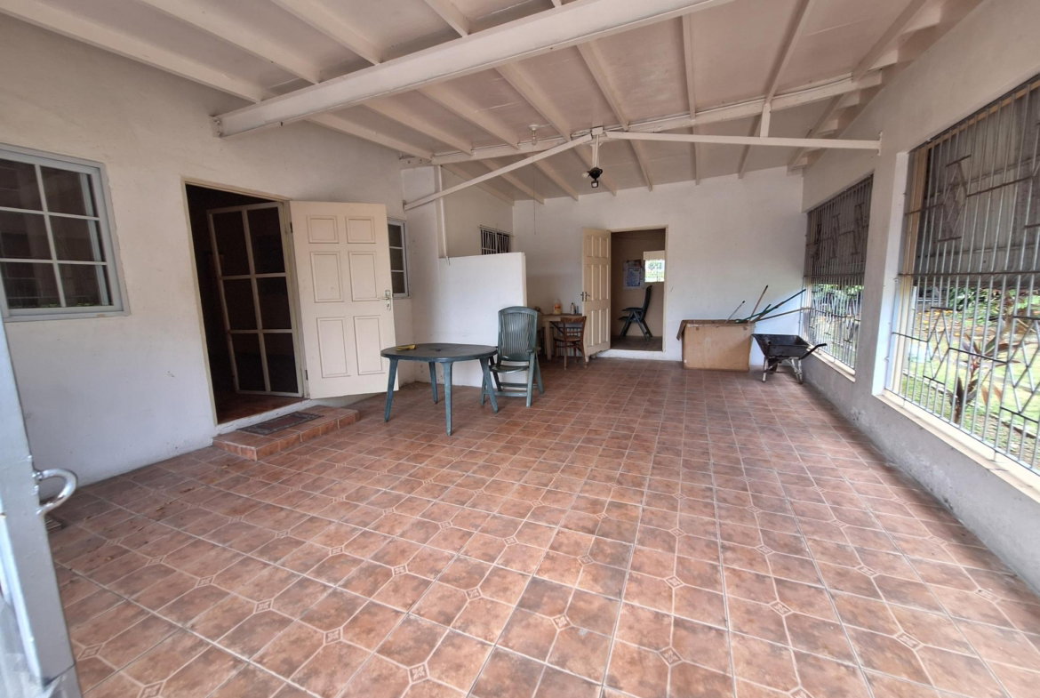 Seventeenth image of 17 Sunnyfield Drive, Havenda in Kingston 19, St. Andrew, Jamaica - property is For Sale