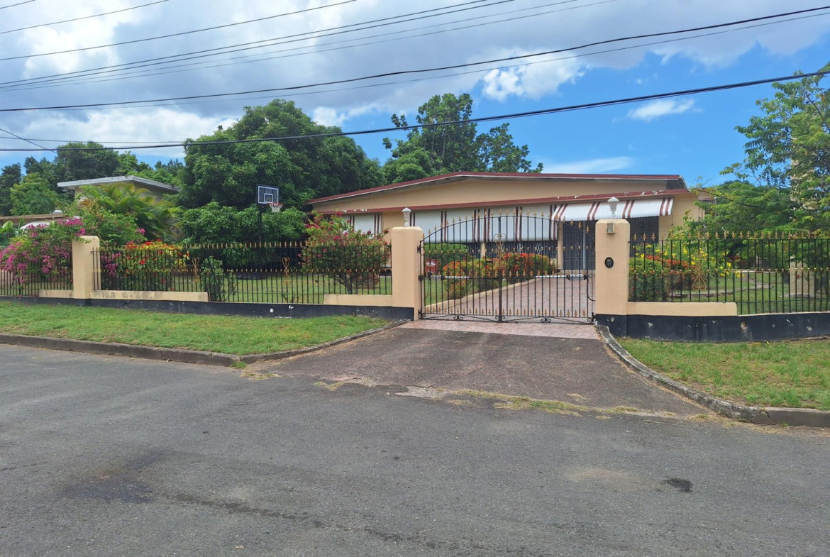 Twenty-First image of 17 Sunnyfield Drive, Havenda in Kingston 19, St. Andrew, Jamaica - property is For Sale