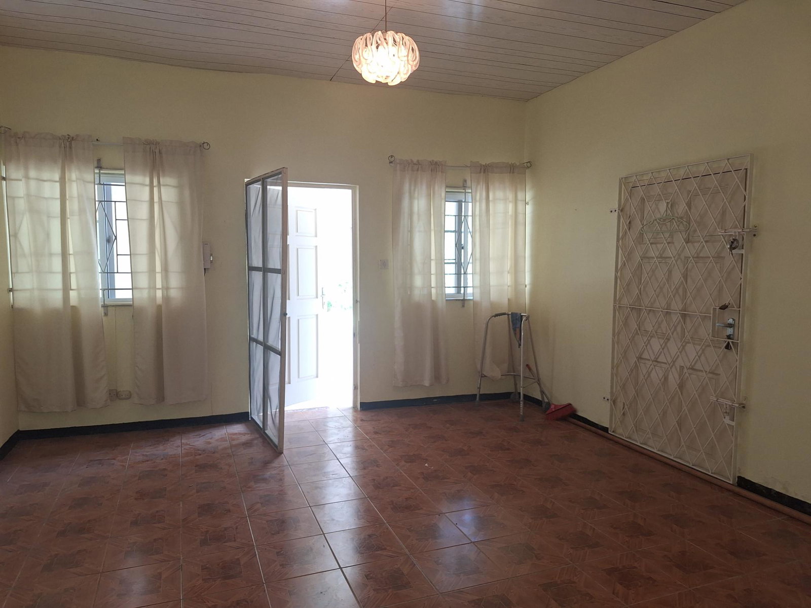 Fifth image of 17 Sunnyfield Drive, Havenda in Kingston 19, St. Andrew, Jamaica - property is For Sale
