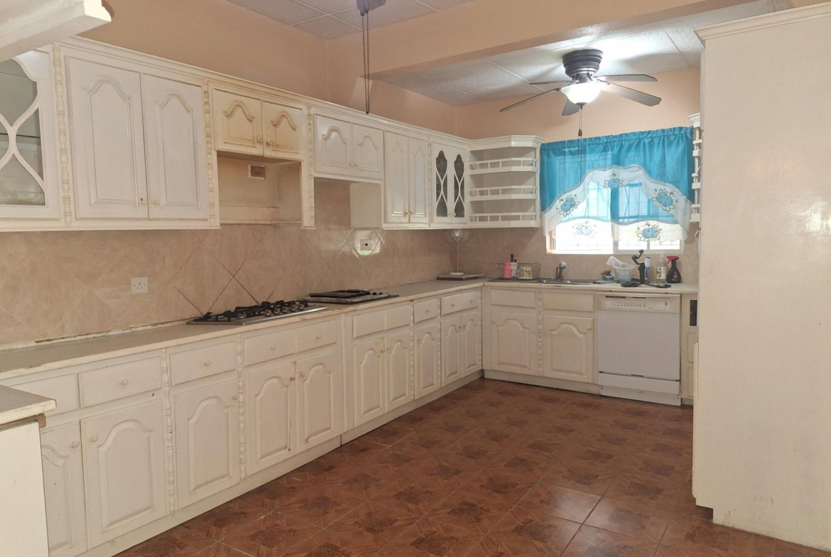 Sixth image of 17 Sunnyfield Drive, Havenda in Kingston 19, St. Andrew, Jamaica - property is For Sale