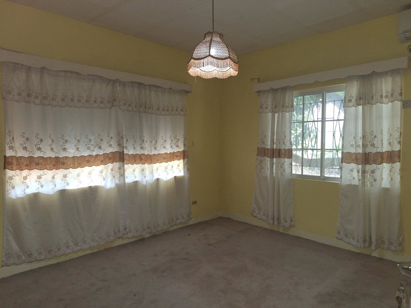 Seventh image of 17 Sunnyfield Drive, Havenda in Kingston 19, St. Andrew, Jamaica - property is For Sale