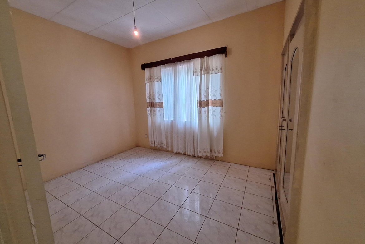 Ninth image of 17 Sunnyfield Drive, Havenda in Kingston 19, St. Andrew, Jamaica - property is For Sale