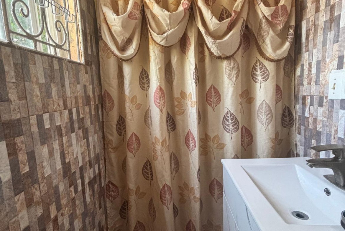 Fifteenth image of 11 Barness Close, Ensom City in Ensom City, St. Catherine, Jamaica - property is For Rent