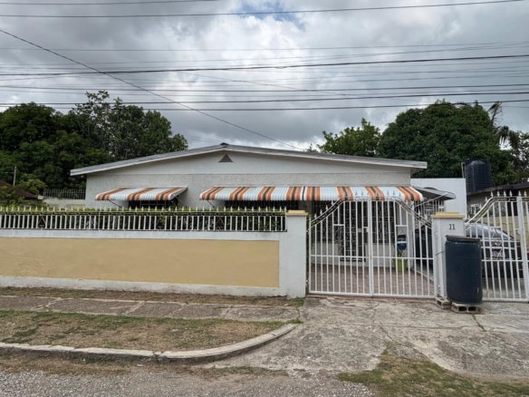 First image of 11 Barness Close, Ensom City in Ensom City, St. Catherine, Jamaica - property is For Rent