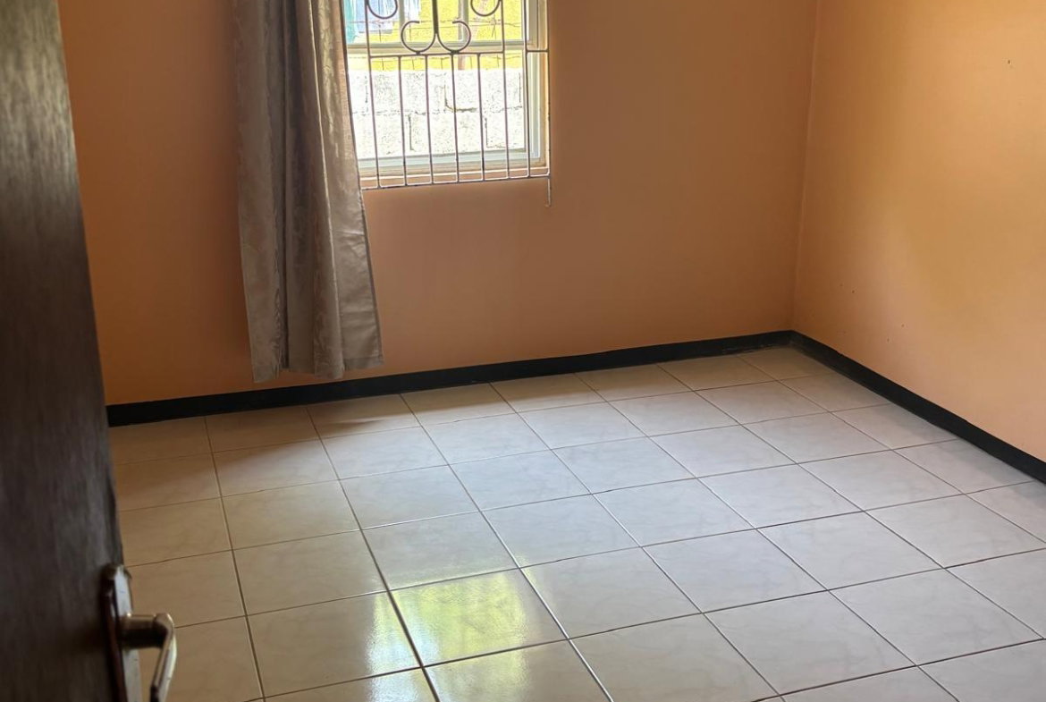 Seventh image of 11 Barness Close, Ensom City in Ensom City, St. Catherine, Jamaica - property is For Rent
