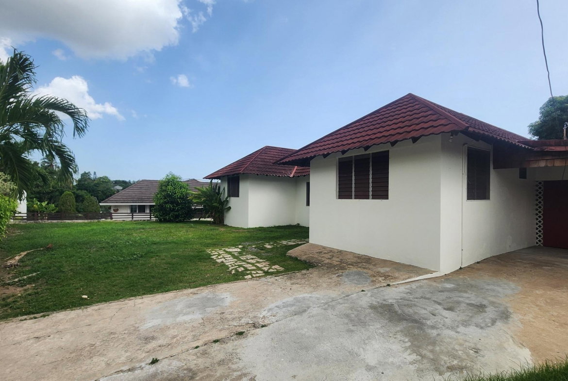 Fourth image of 6 Waterworks Crescent in Kingston 8, St. Andrew, Jamaica - property is For Rent