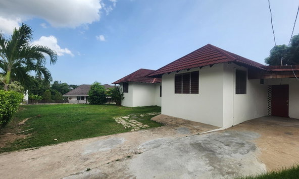 Fourth image of 6 Waterworks Crescent in Kingston 8, St. Andrew, Jamaica - property is For Rent