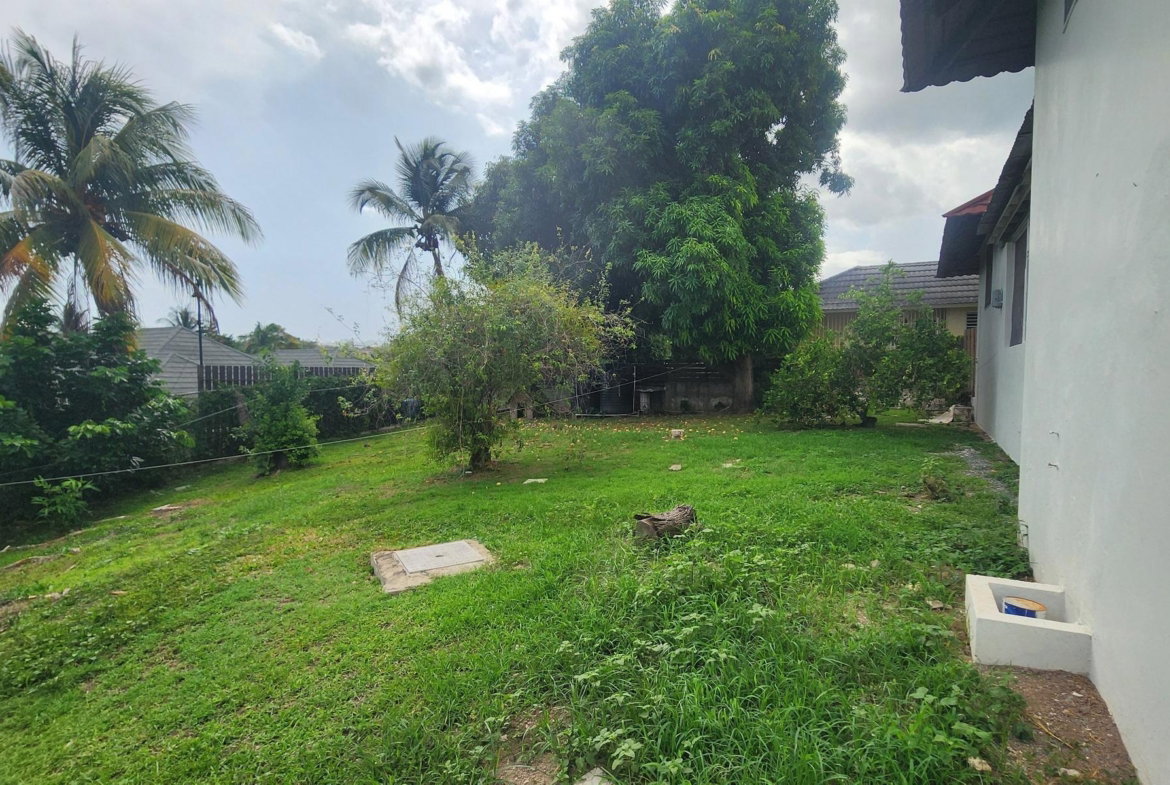 Seventh image of 6 Waterworks Crescent in Kingston 8, St. Andrew, Jamaica - property is For Rent