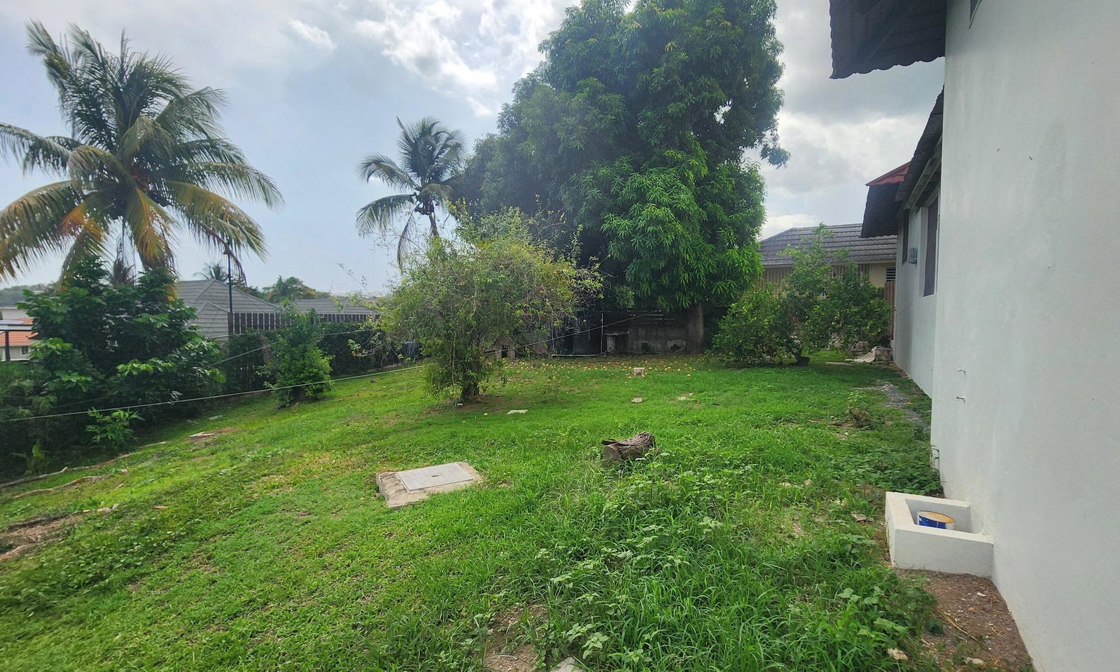 Seventh image of 6 Waterworks Crescent in Kingston 8, St. Andrew, Jamaica - property is For Rent