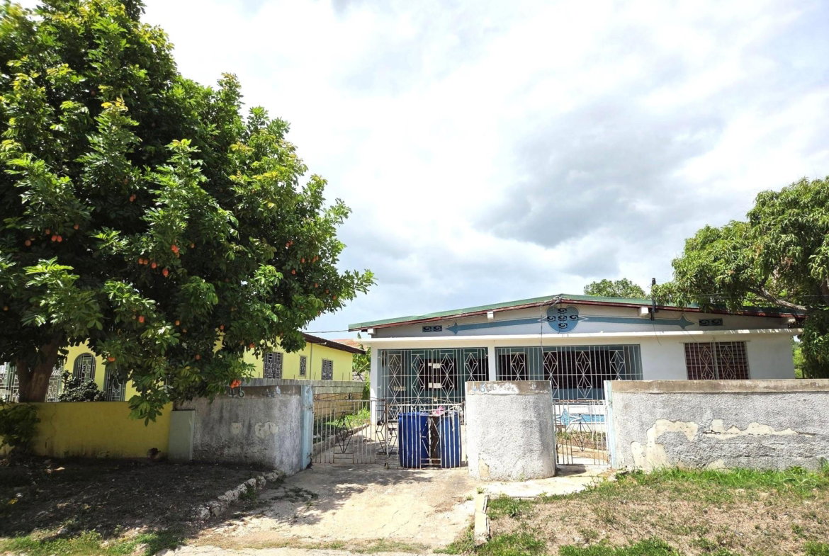 Second image of 46 Leamington Drive in Spanish Town, St. Catherine, Jamaica - property is For Sale