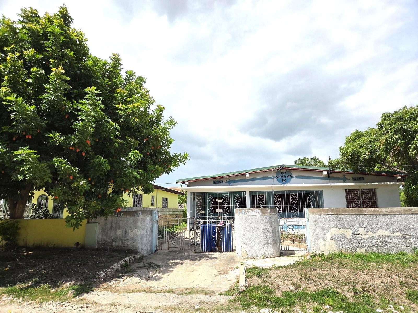 Spacious-4-Bedroom-House-for-Sale-in-Jamaica-St.-Catherine-46-Leamington-Dr Second image of 46 Leamington Drive in Spanish Town, St. Catherine, Jamaica - property is For Sale