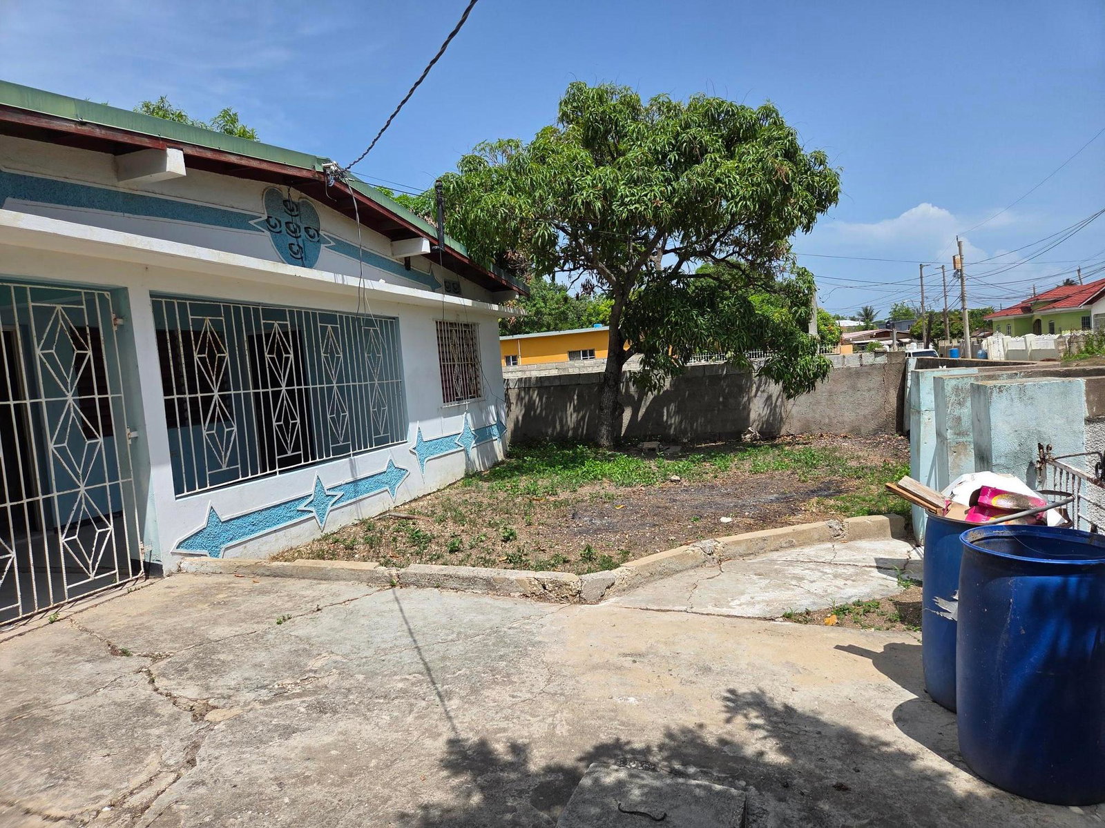 Spacious-4-Bedroom-House-for-Sale-in-Jamaica-St.-Catherine-46-Leamington-Dr Third image of 46 Leamington Drive in Spanish Town, St. Catherine, Jamaica - property is For Sale