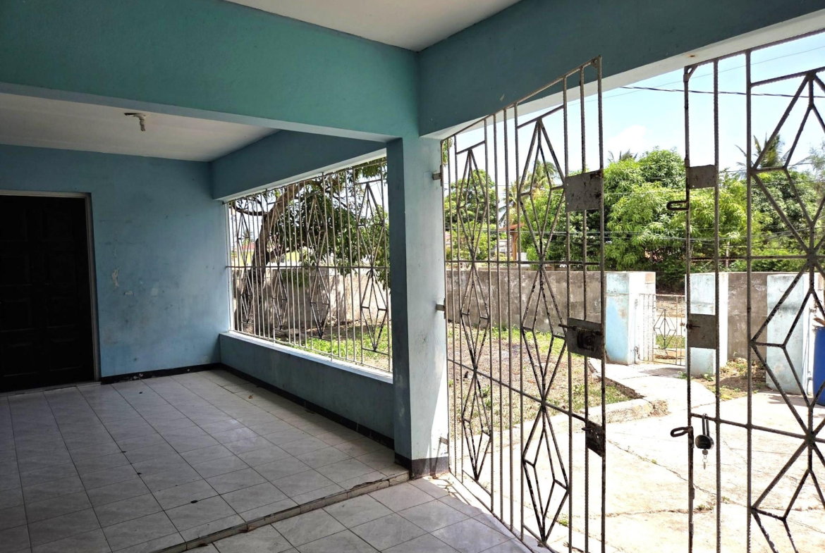 Fourth image of 46 Leamington Drive in Spanish Town, St. Catherine, Jamaica - property is For Sale