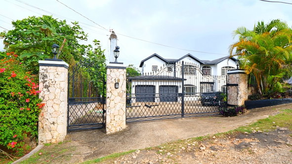 Third image of 16 Capricorn Terrace in Kingston 19, St. Andrew, Jamaica - property is For Sale