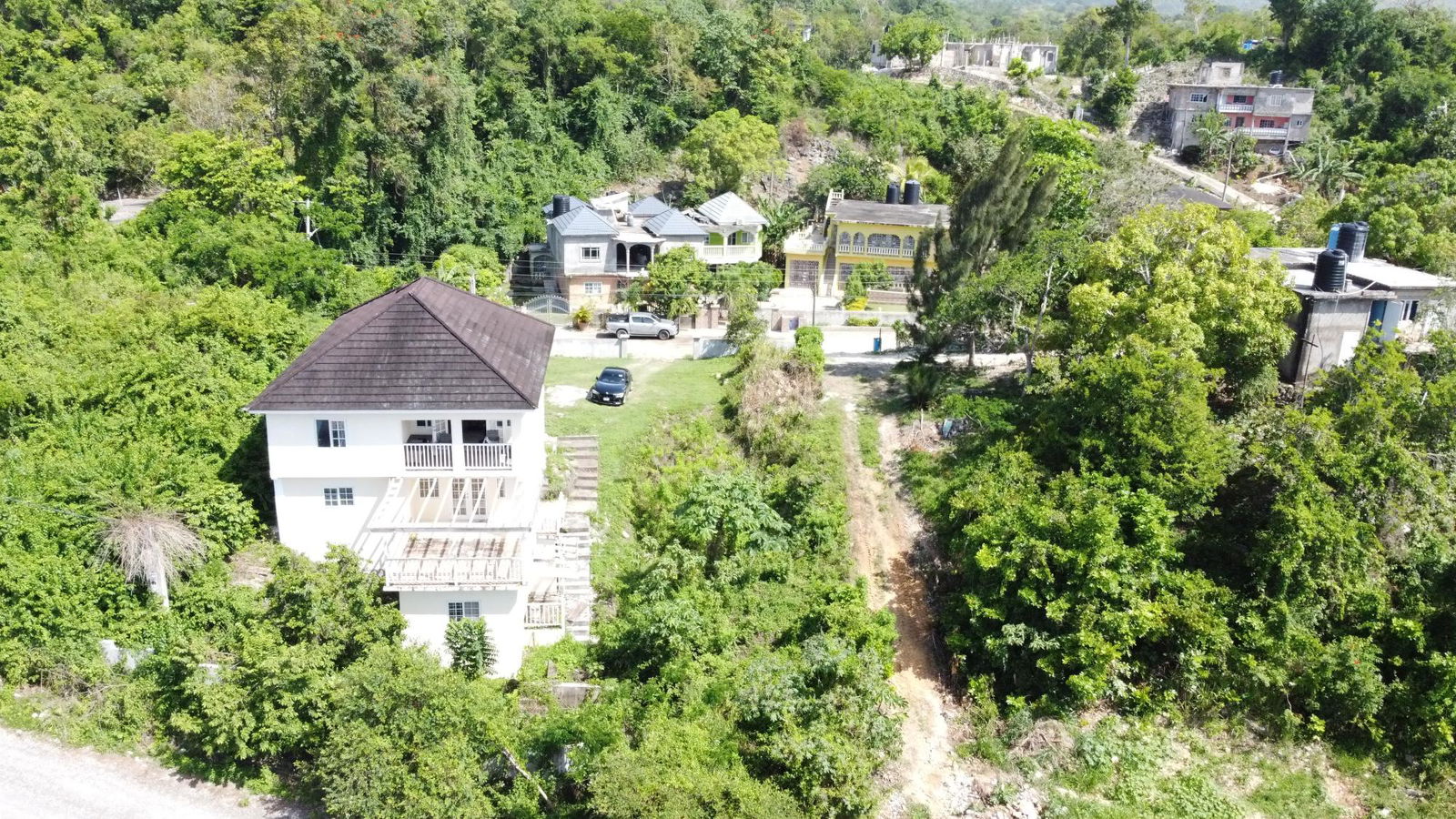 Spacious-5-Bedroom-House-for-Sale-in-Lawnswood-St.-Ann-Jamaica Sixteenth image of 16 Heron Preserve, Lawnswood in Ocho Rios, St. Ann, Jamaica - property is For Sale