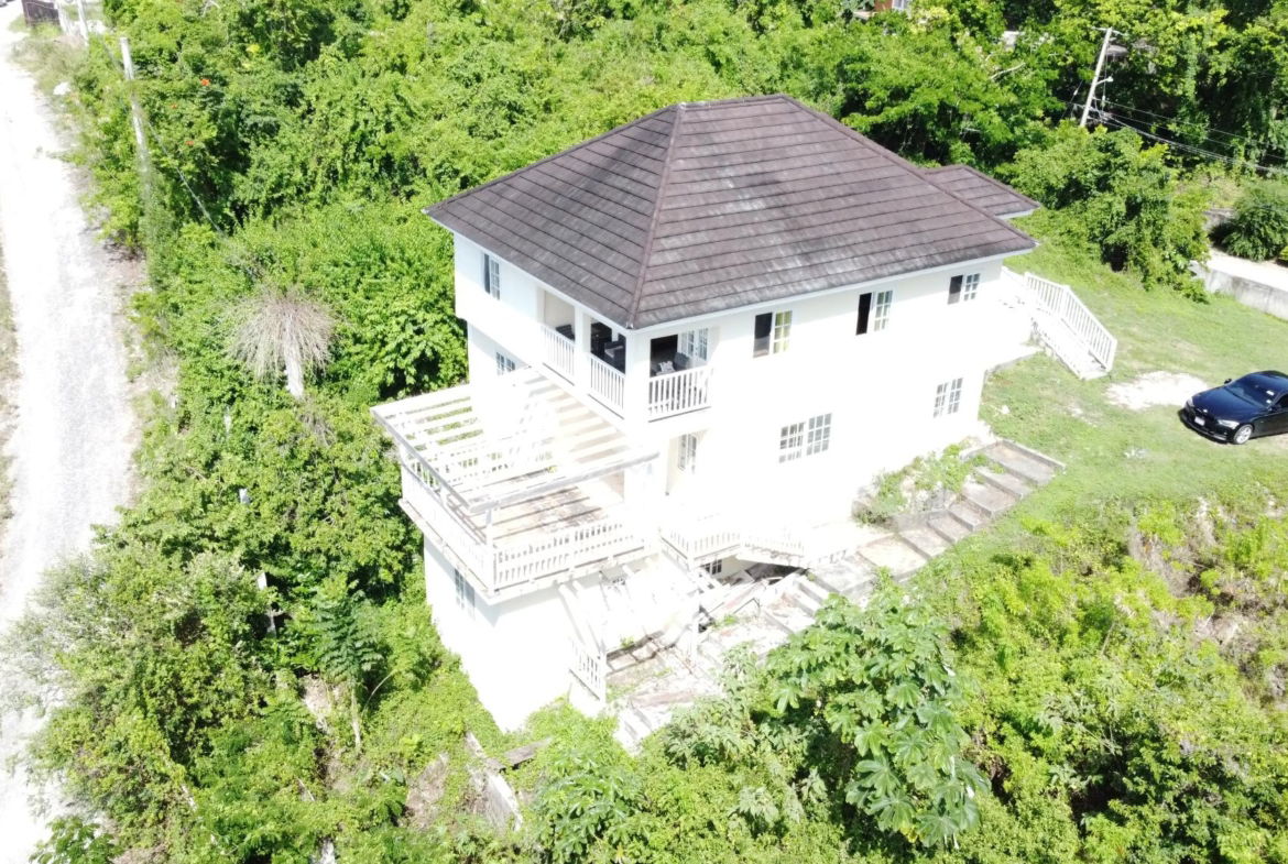 Fourth image of 16 Heron Preserve, Lawnswood in Ocho Rios, St. Ann, Jamaica - property is For Sale