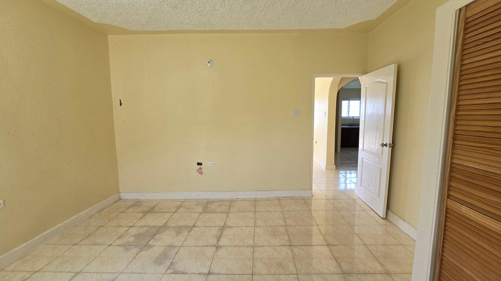 Spacious-5-Bedroom-House-for-Sale-in-Lawnswood-St.-Ann-Jamaica Ninth image of 16 Heron Preserve, Lawnswood in Ocho Rios, St. Ann, Jamaica - property is For Sale