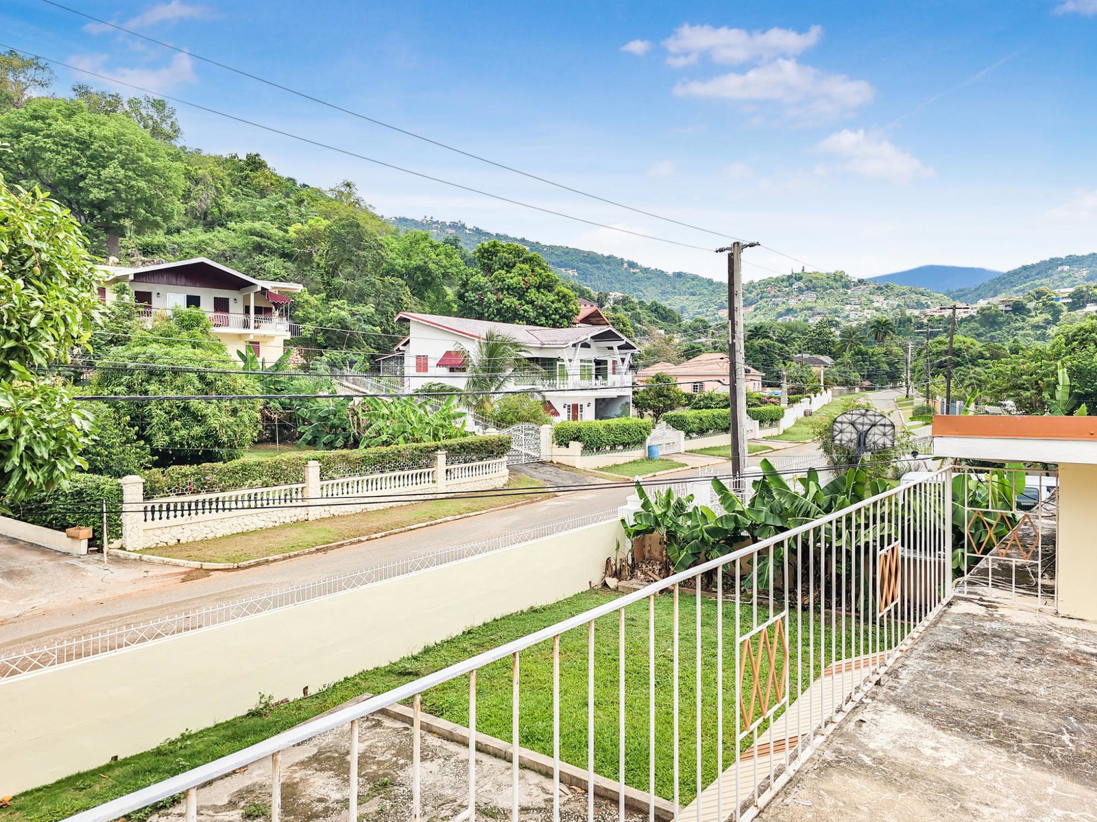 Spacious-5-Bedroom-Multifamily-Home-for-Sale-in-Havendale-Kingston-St.-Andrew Fourth image of 31 Chevy Chase in Kingston 19, St. Andrew, Jamaica - property is For Sale