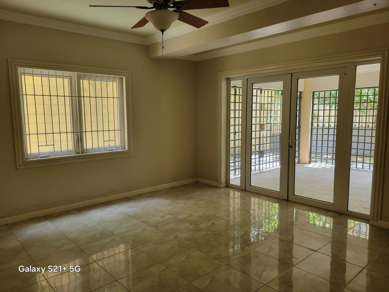 Spacious-5-Bedroom-Townhouse-For-Sale-in-St.-Andrew-Jamaica-11-19-21-Farringdon-Drive Eighth image of 11-19-21 Farringdon Drive in Kingston 6, St. Andrew, Jamaica - property is For Sale