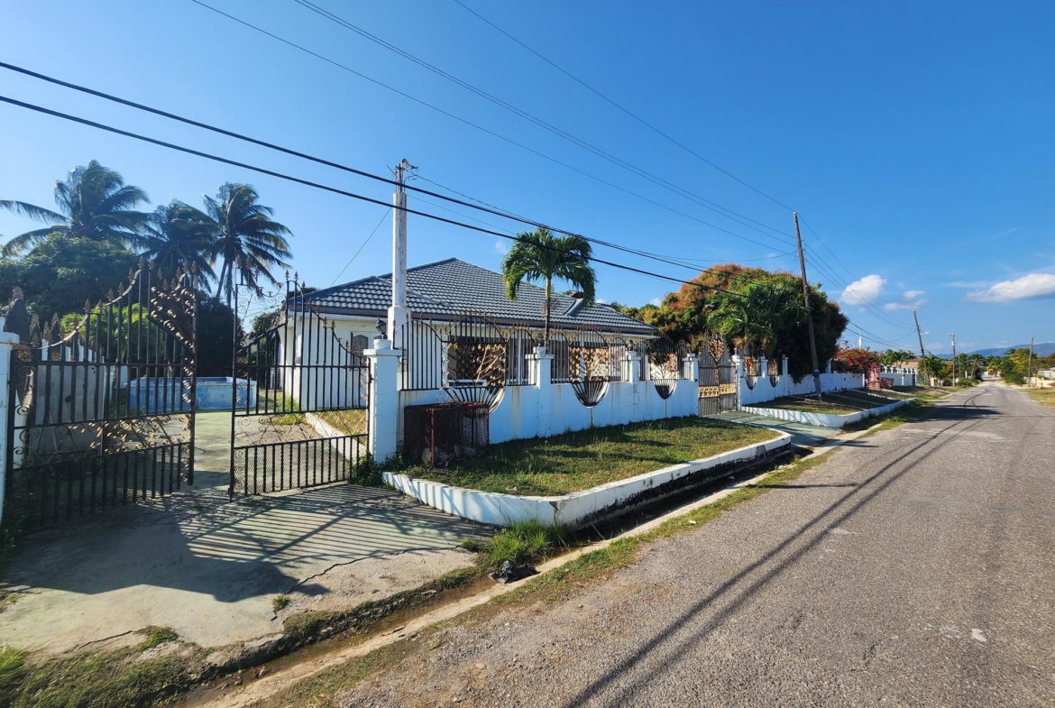Seventh image of 15 Eli Drive in May Pen, Clarendon, Jamaica - property is For Sale
