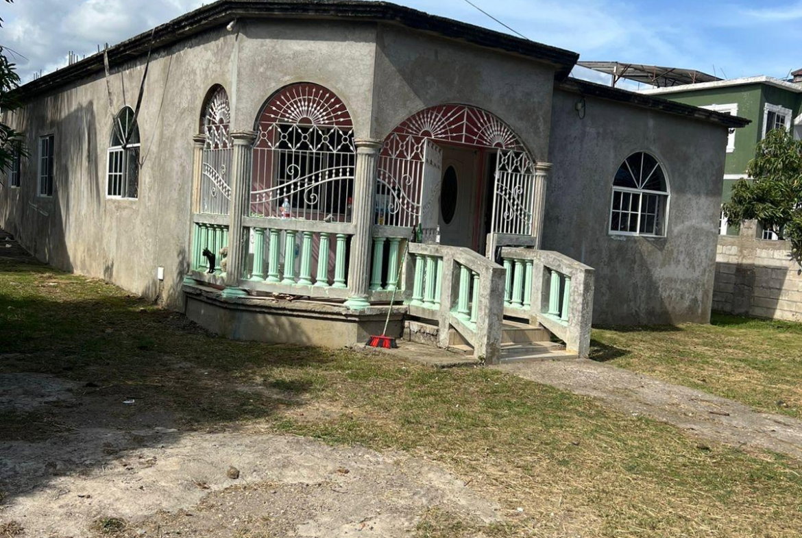 First image of 9 Mcgilchrist, Decoy Road in TOLLGATE, Clarendon, Jamaica - property is For Sale