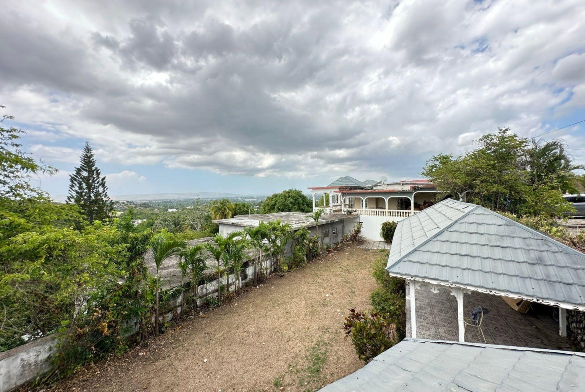 Fifth image of 4 West Montaque Heights in Spanish Town, St. Catherine, Jamaica - property is For Sale