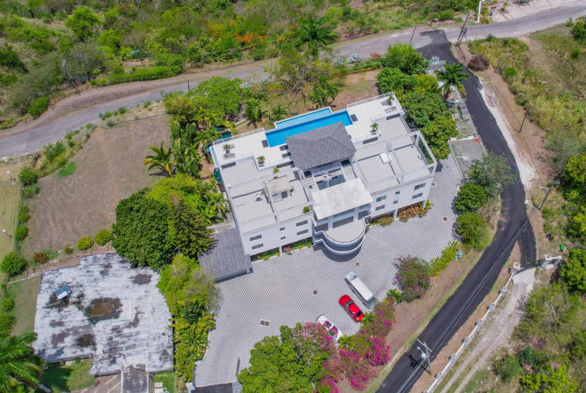 Fourth image of 3-1 Skyline Close in Kingston 6, St. Andrew, Jamaica - property is For Sale