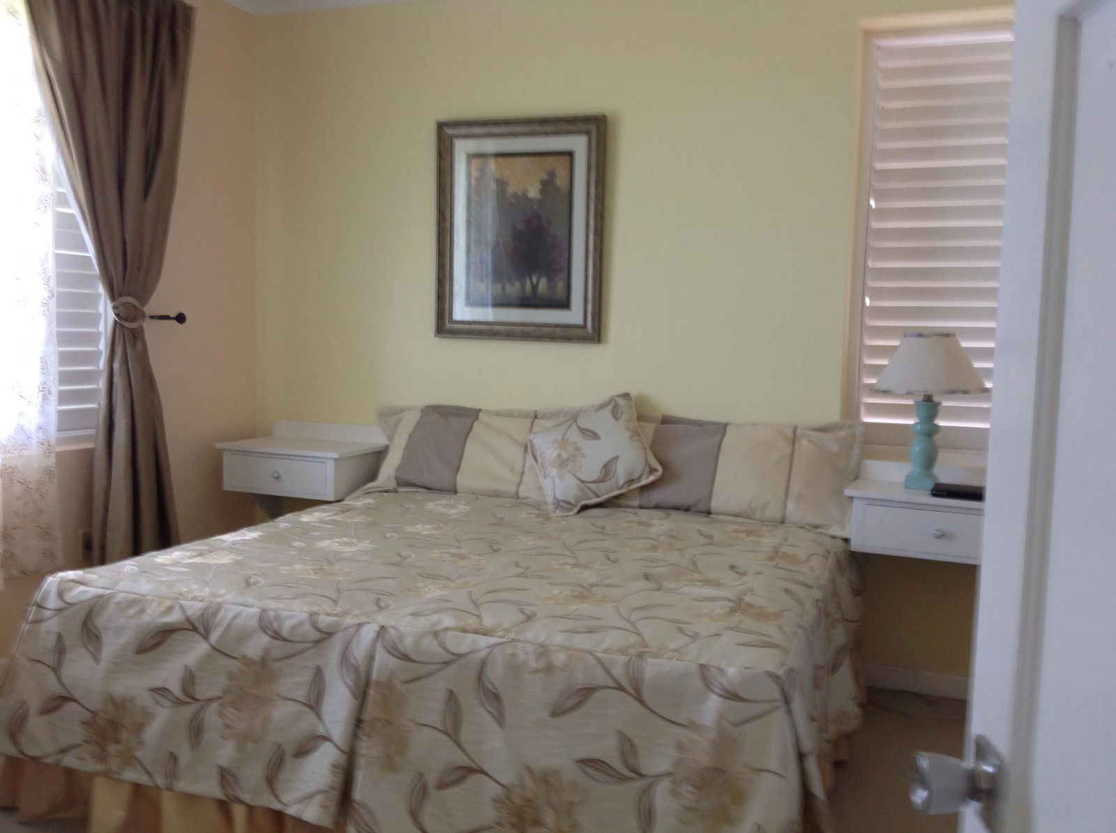 Stunning-2-Bed-Apartment-with-Caribbean-Sea-Views-for-Sale-in-Columbus-Heights-St.-Ann-Jamaica Fifth image of 10-phase 1 Columbus Heights, st Ann in Ocho Rios, St. Ann, Jamaica - property is For Sale