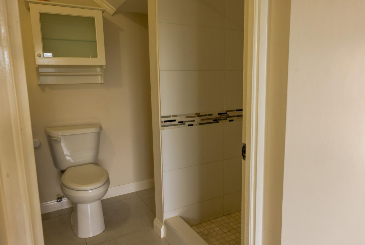 Thirteenth image of 16-11 Stanley Terrace in Kingston 19, St. Andrew, Jamaica - property is For Sale