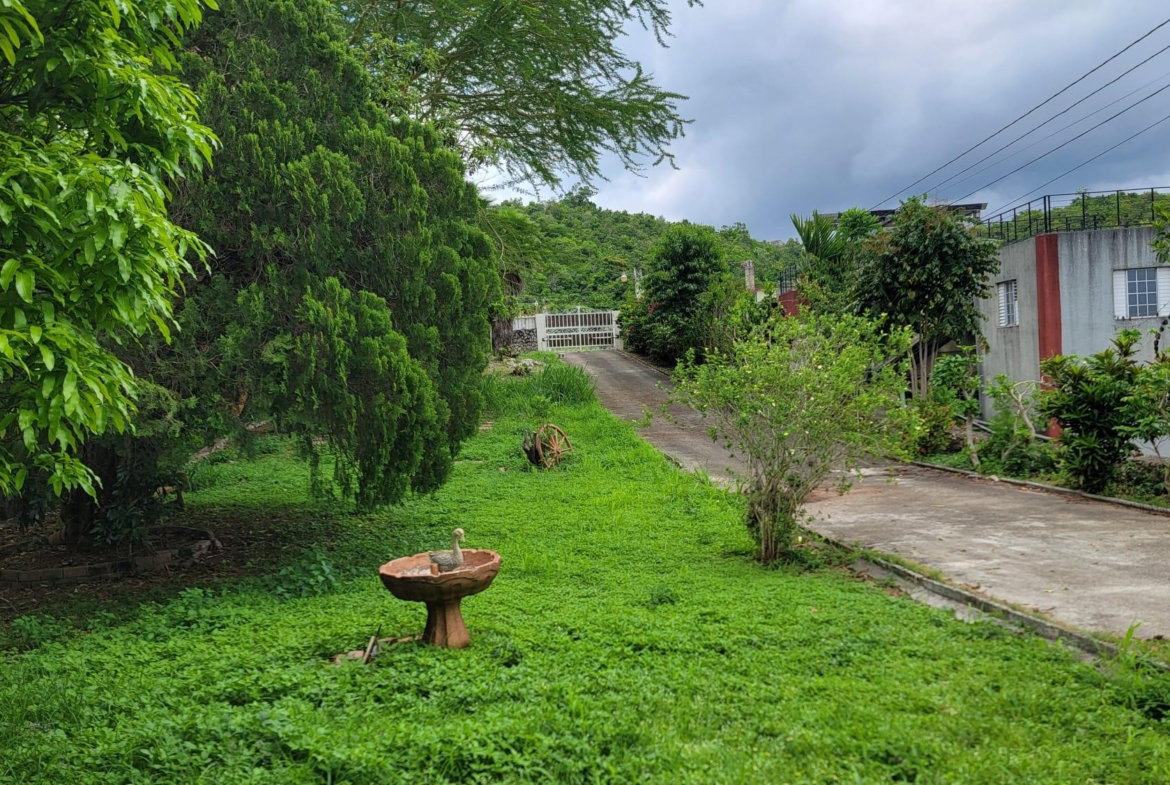 Fifteenth image of 6 Powell Close Sterling Cas in Kingston 19, St. Andrew, Jamaica - property is For Sale