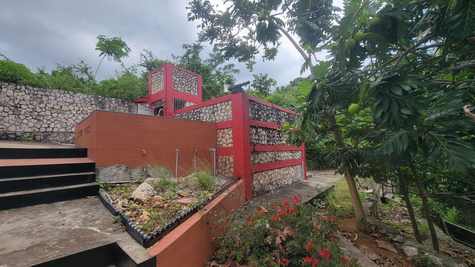 Stunning-6-Bedroom-Home-for-Sale-in-Sterling-Castle-Red-Hills-Jamaica Thirtieth image of 6 Powell Close Sterling Cas in Kingston 19, St. Andrew, Jamaica - property is For Sale