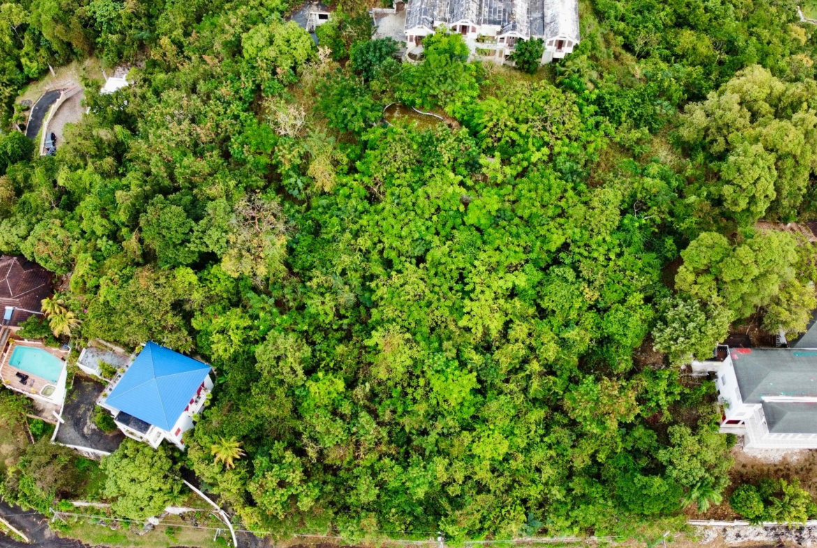 Fifth image of 111 Eastmead Close in Kingston 19, St. Andrew, Jamaica - property is For Sale