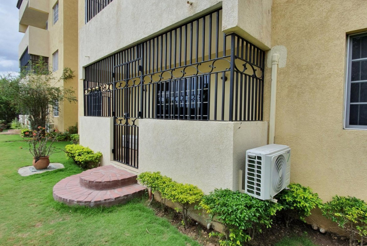 Nineteenth image of 15-17 Braemar Avenue in Kingston 10, St. Andrew, Jamaica - property is For Rent
