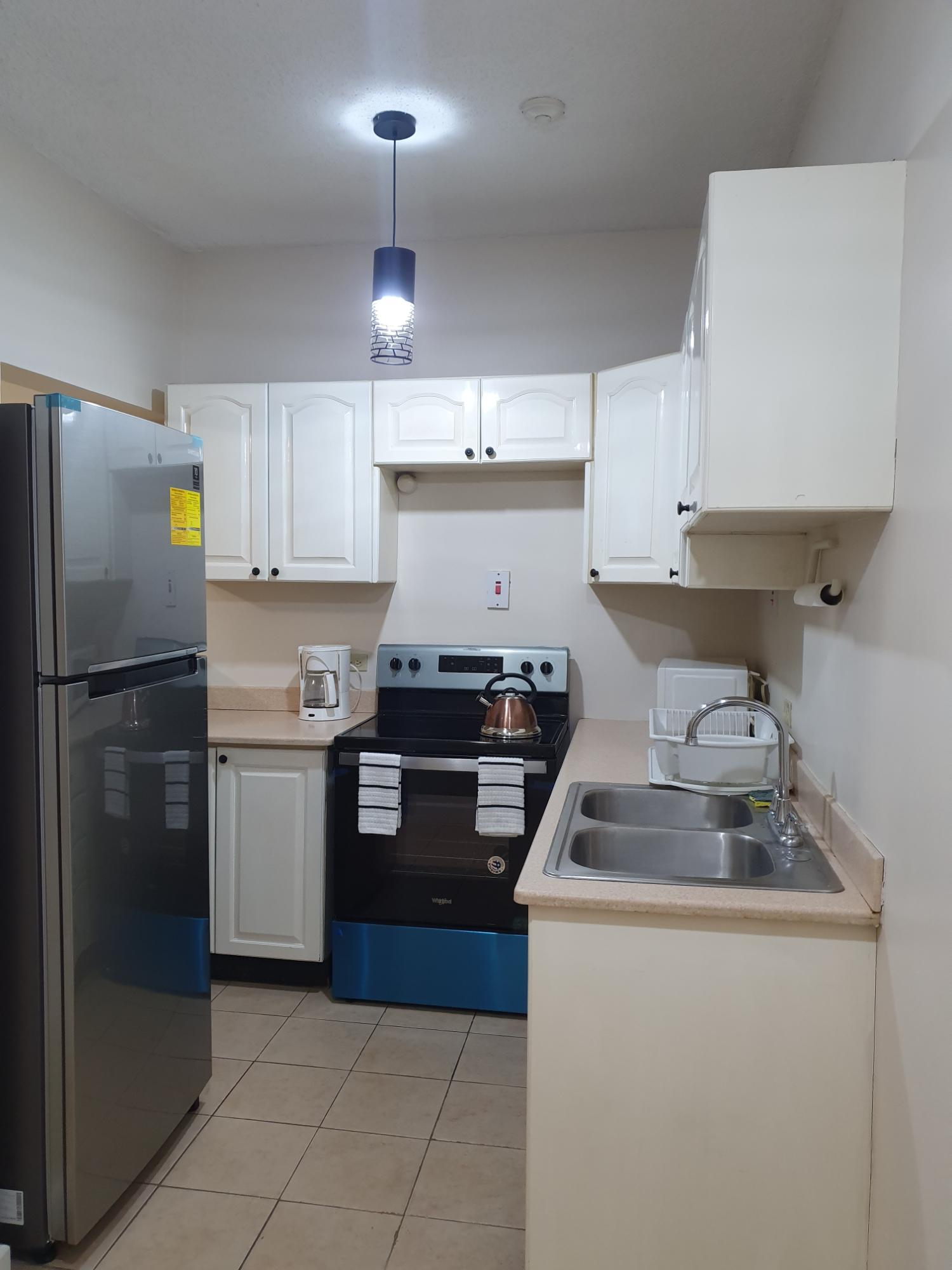 Stylish-1-Bedroom-Apartment-for-Rent-near-New-Kingston-Jamaica Tenth image of 15-17 Braemar Avenue in Kingston 10, St. Andrew, Jamaica - property is For Rent