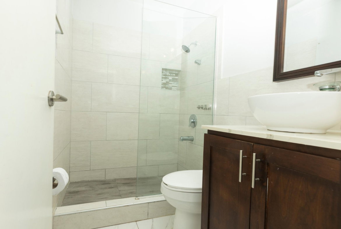 Eighth image of 17-11 Central Avenue in Kingston 8, St. Andrew, Jamaica - property is For Sale